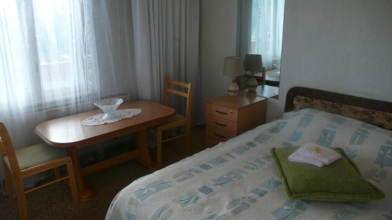 Privatviesnica Zvaigzne Hotel Jūrkalne Стая снимка